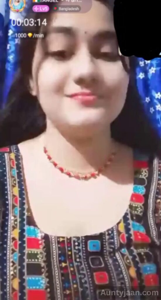 fariha desi girl boobs nude show