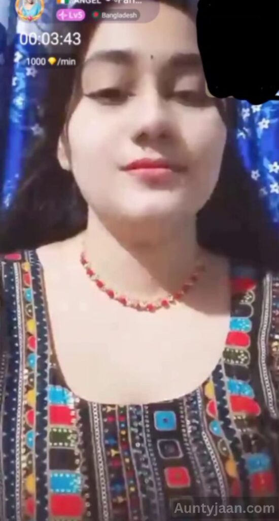 fariha desi girl boobs nude show