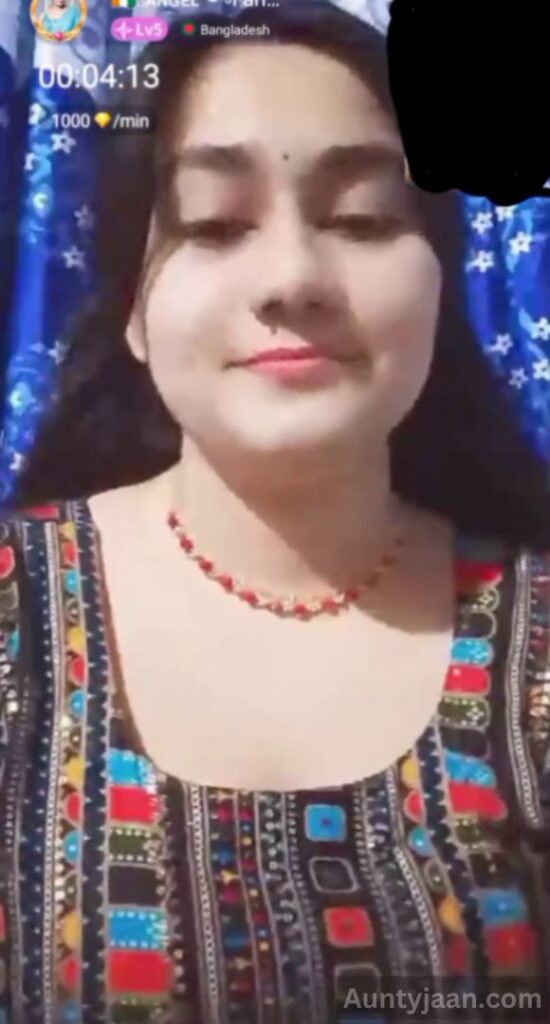 fariha desi girl boobs nude show