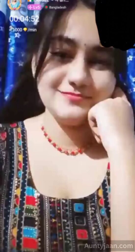 fariha desi girl boobs nude show
