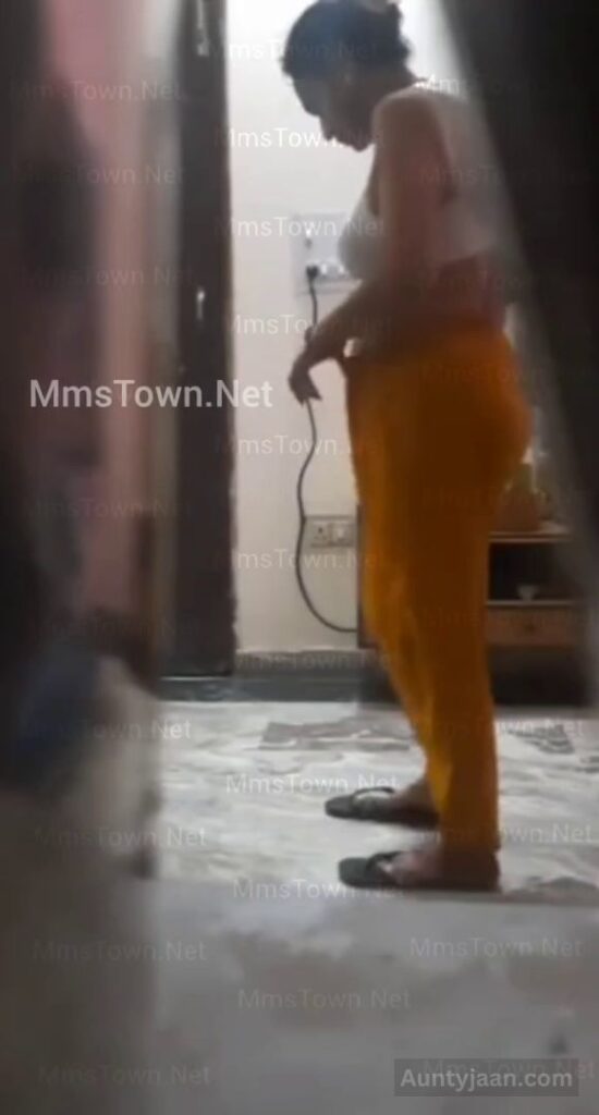 mom change clothes xxx