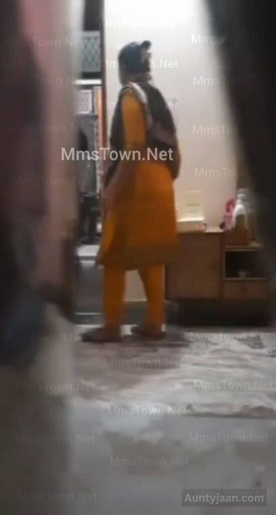 mom change clothes xxx