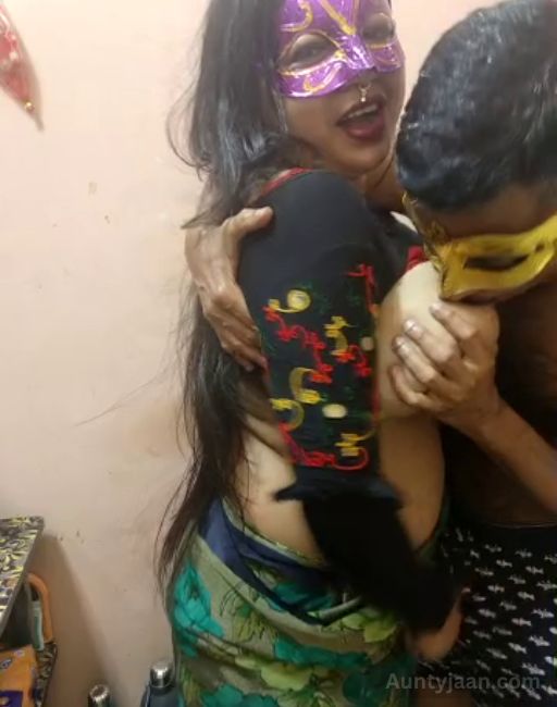 huge aunty boobs sucking
