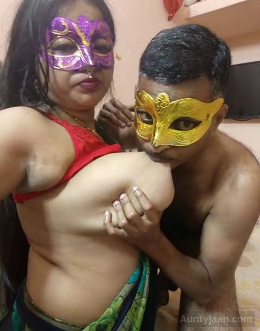 huge aunty boobs sucking