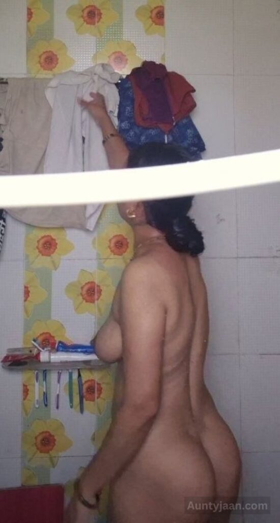 mom hidden cam xxx