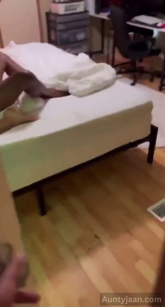 mom sex with neighbour