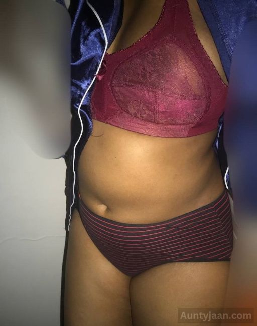 moti behen ko choda
