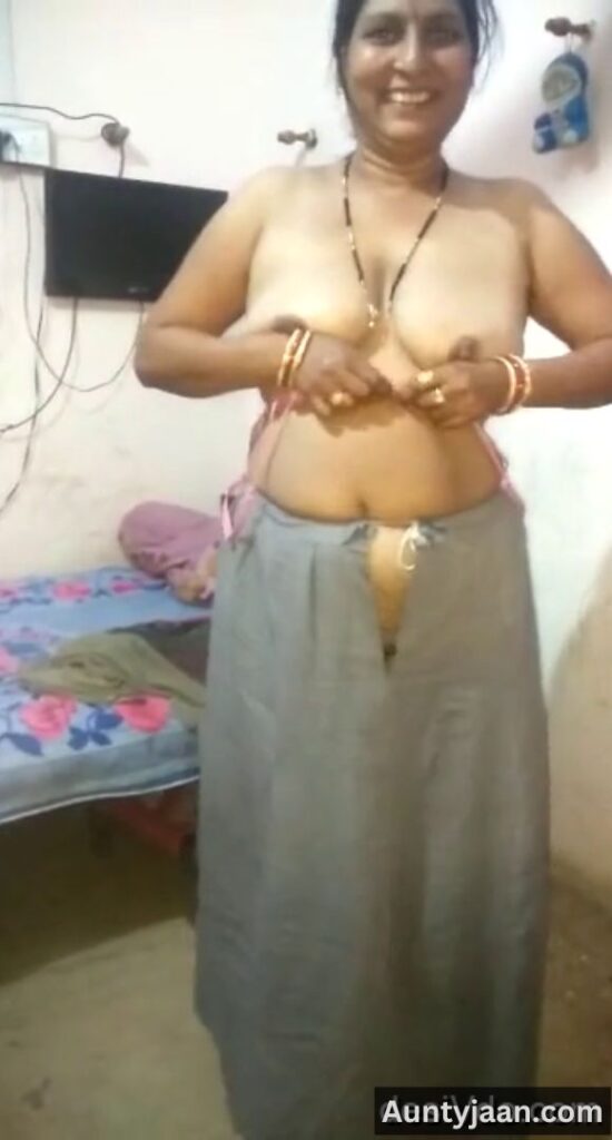 aunty mms xxx stripping saree