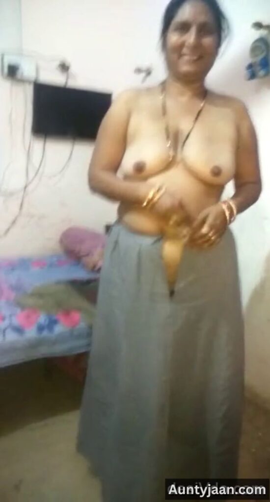 aunty mms xxx stripping saree