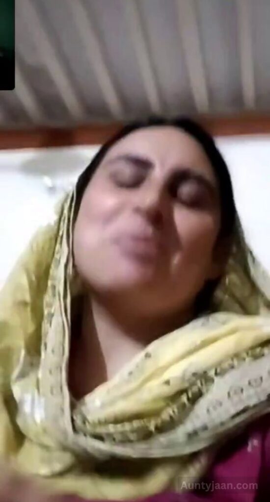 pakistani aunty boobs xxx