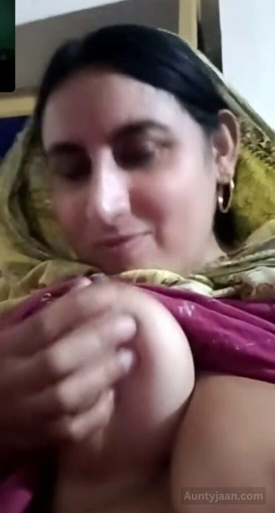 pakistani aunty boobs xxx