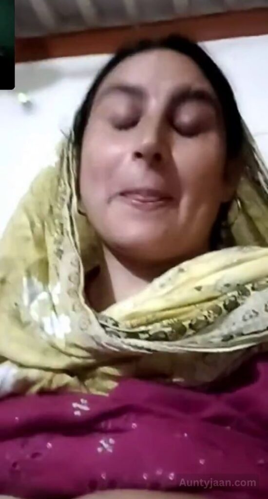pakistani aunty boobs xxx