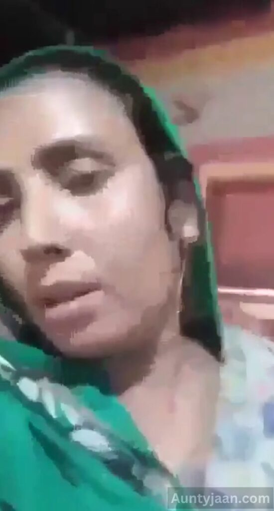 desi aunty naked stripping clothes
