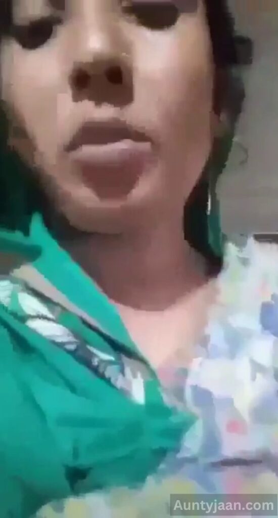 desi aunty naked stripping clothes