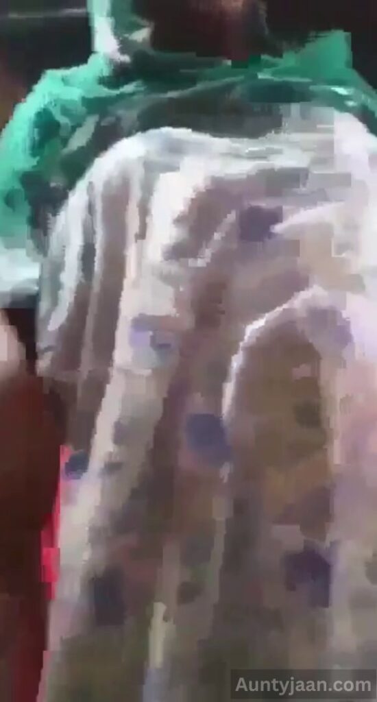 desi aunty naked stripping clothes
