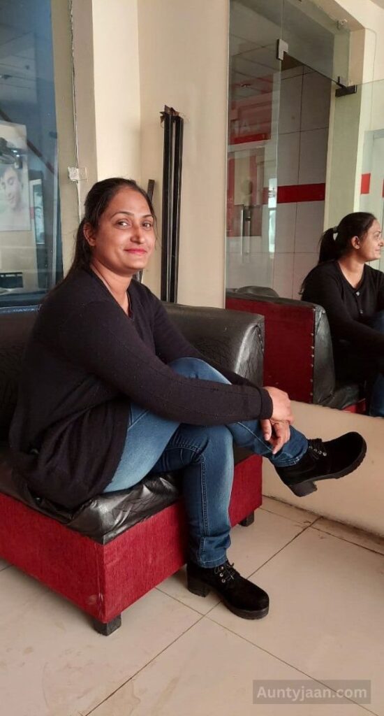 punjabi sardarni ki chudai and nude photos