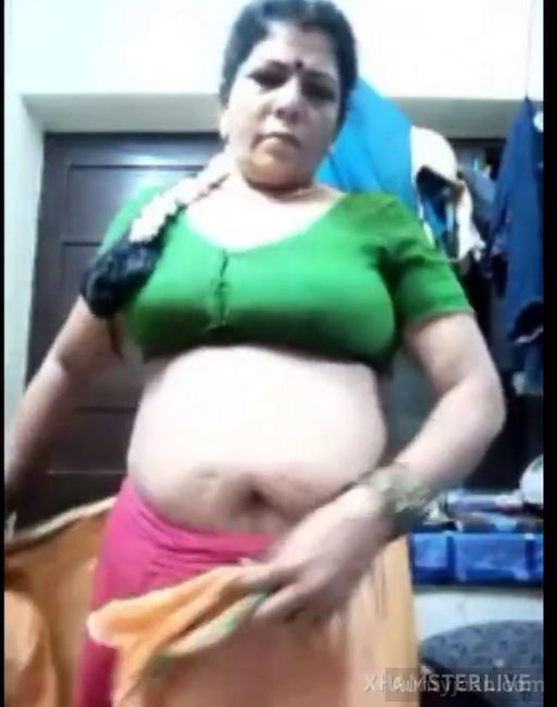tamil aunty fingering nude show