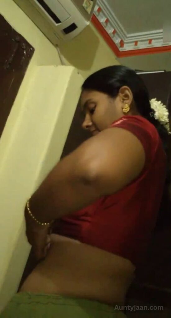 tamil wife saree nudes