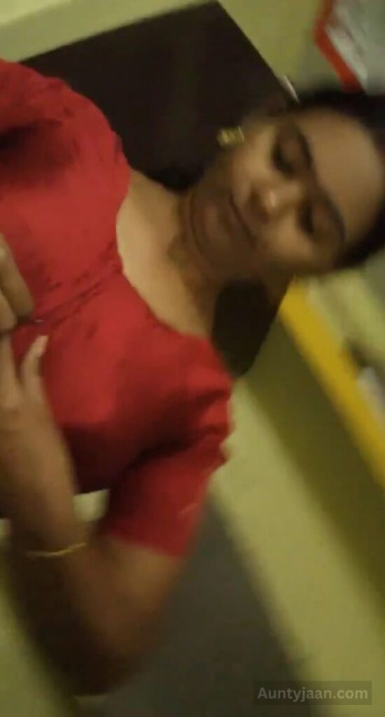 tamil wife saree nudes
