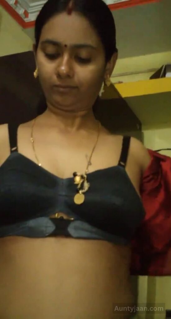 tamil wife saree nudes