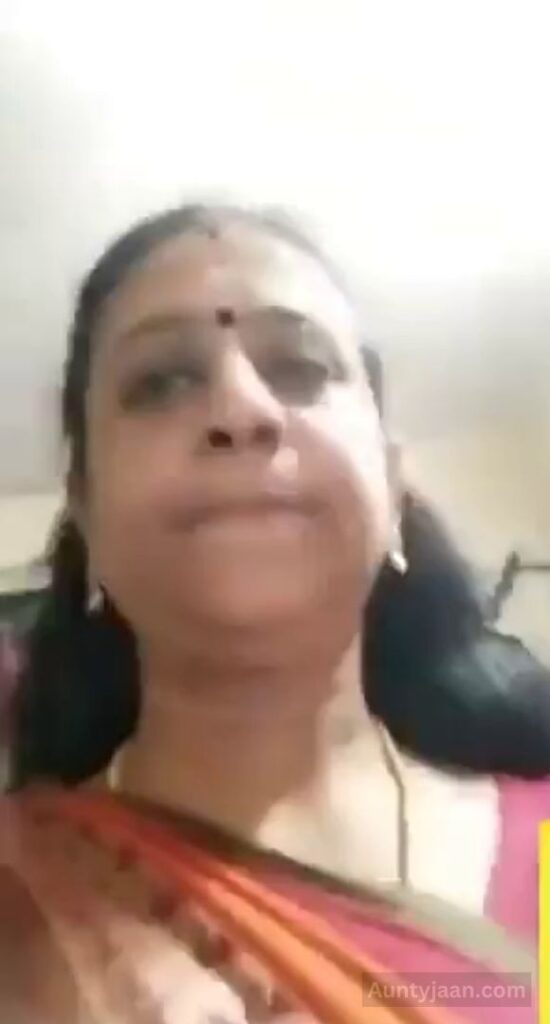 aunty desi saree nude